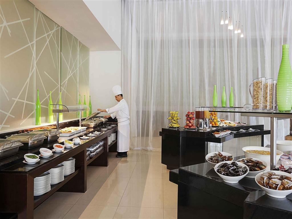 Hotel Ibis Deira Creekside Dubái Exterior foto