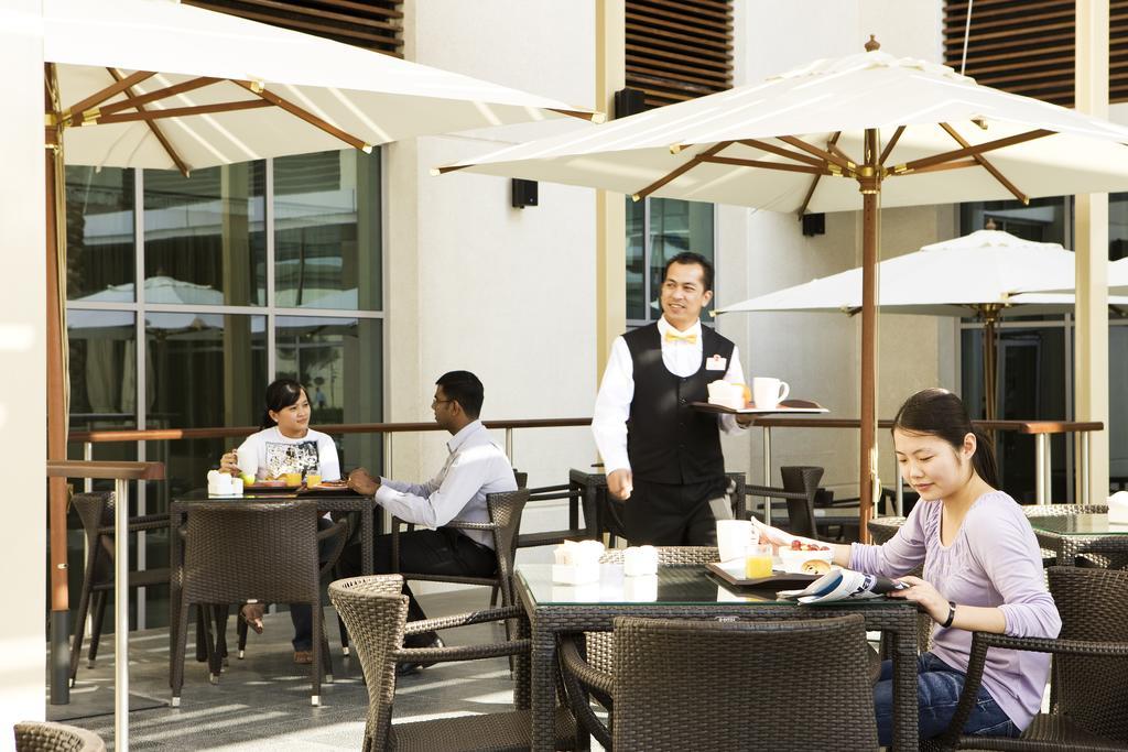 Hotel Ibis Deira Creekside Dubái Exterior foto